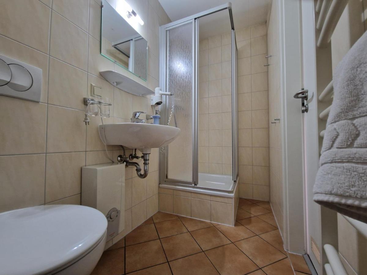 Garni Hotel Zum Hothertor Гёрлиц Экстерьер фото
