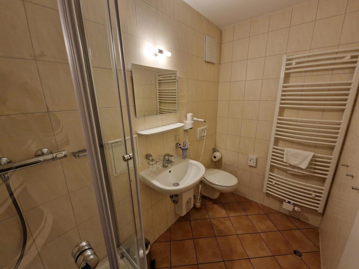 Garni Hotel Zum Hothertor Гёрлиц Экстерьер фото